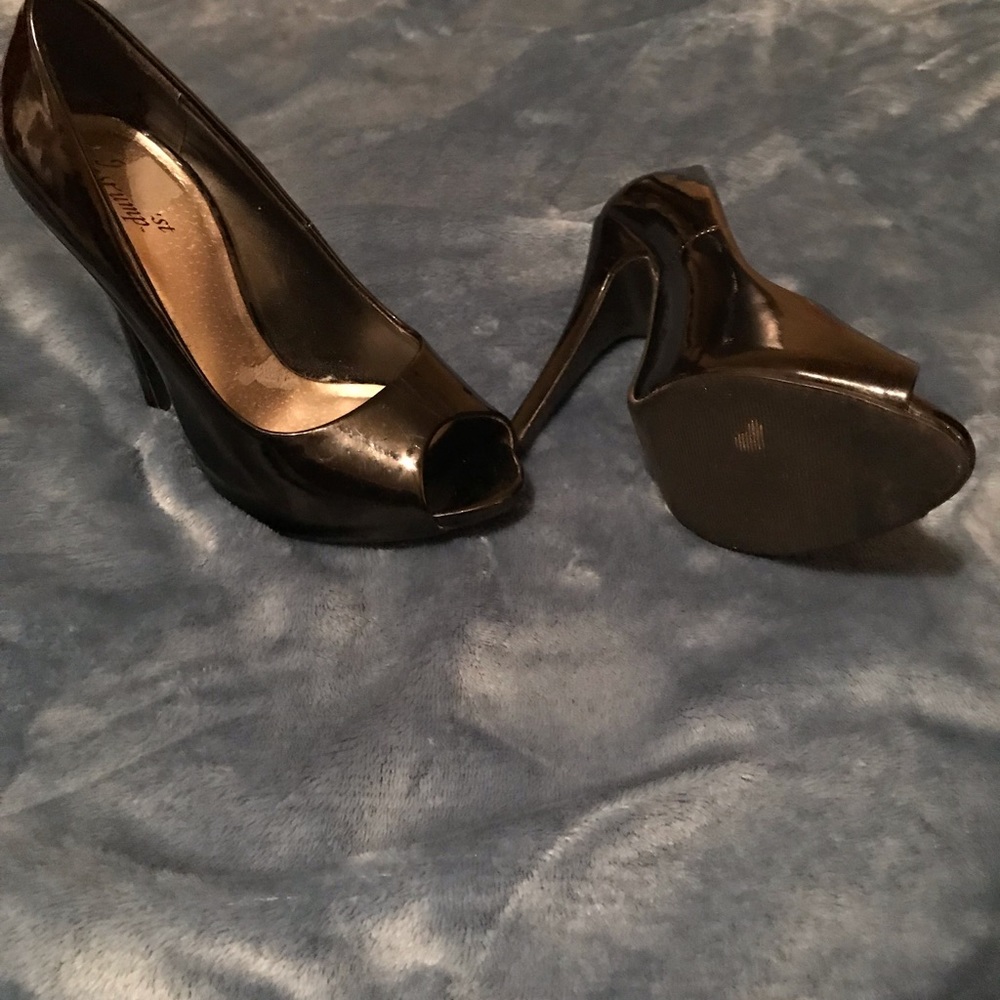 Open Toe Pumps - Picture 3 of 3